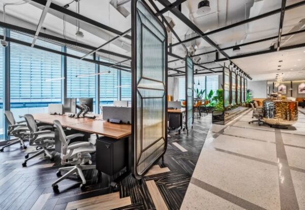 COMMERCIAL CLEANING AND MAINTENANCE SERVICES